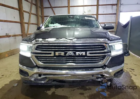 2019 Ram 1500 Laramie z USA, uszkodzony, nr VIN 1C6SRFJT2KN718513